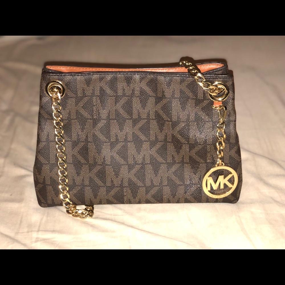 Like new Michael Kors Purse